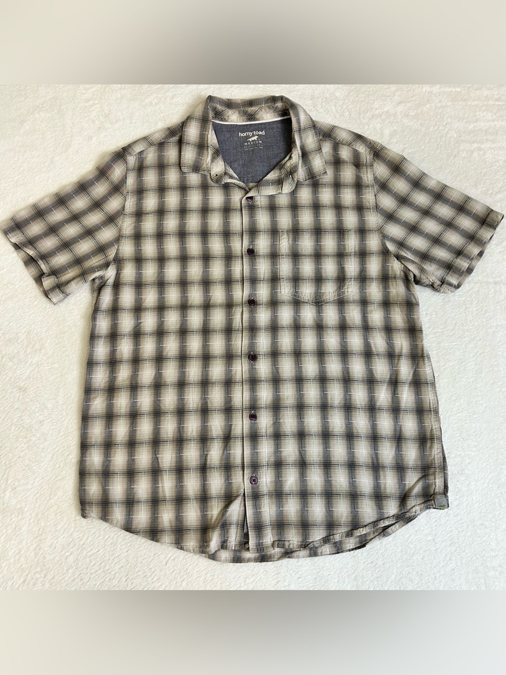 Horny Toad Men's Shirt Medium Beige Plaid Button Up Short Sleeve Front Pocket